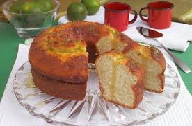 Bolo de iogurte com chá verde.jpg